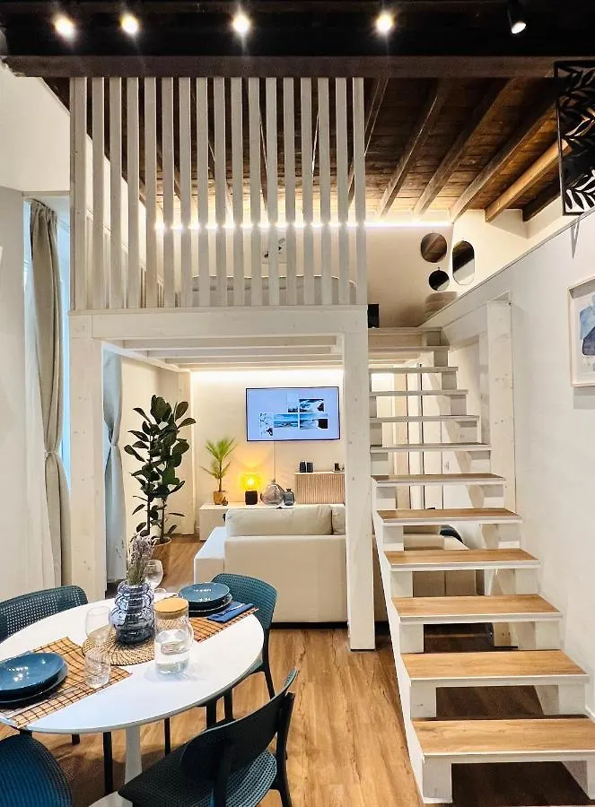 Tarra Luxury Suite Milan 0*,